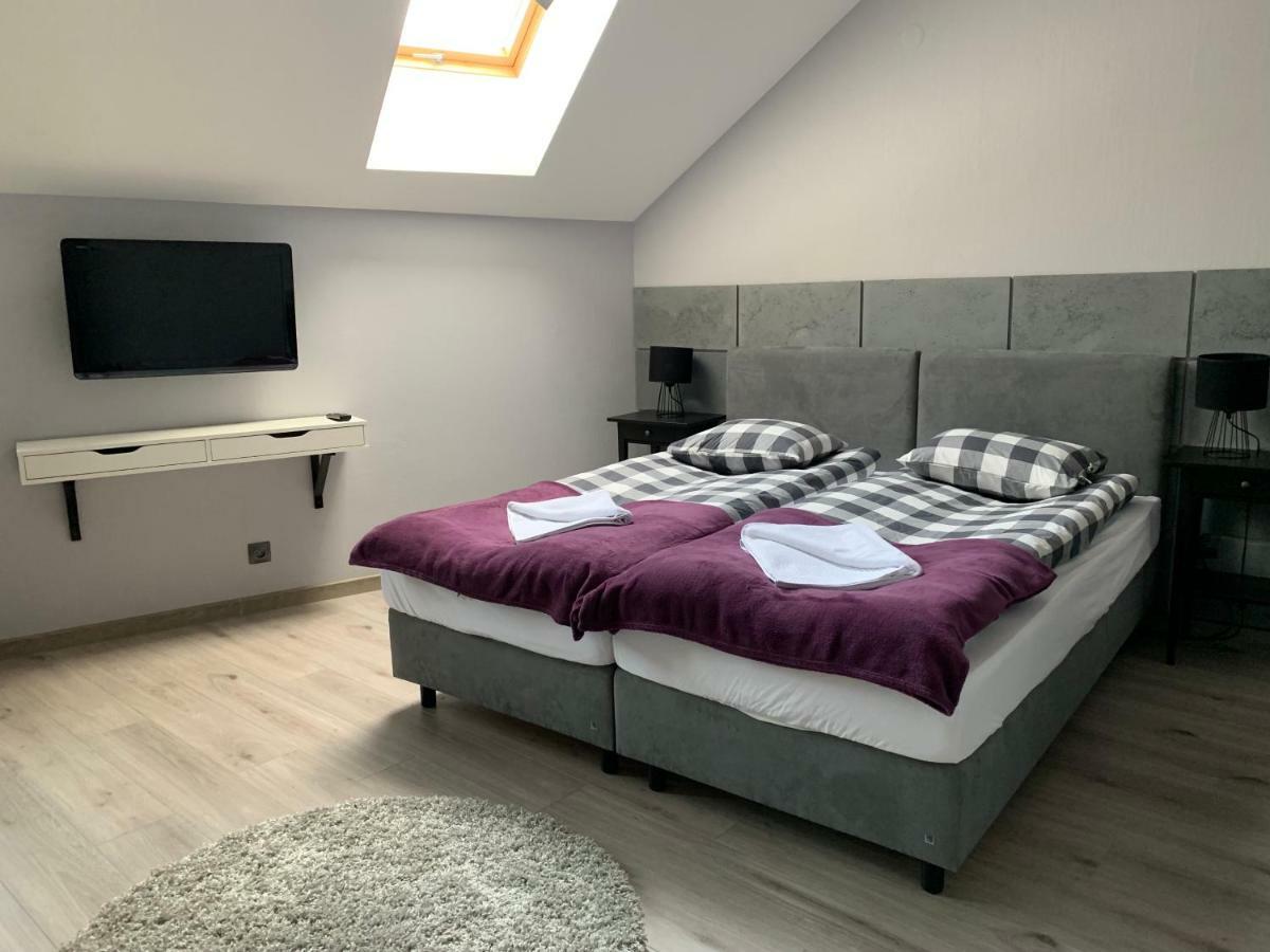 Arkada Wadowice Apartment Bagian luar foto